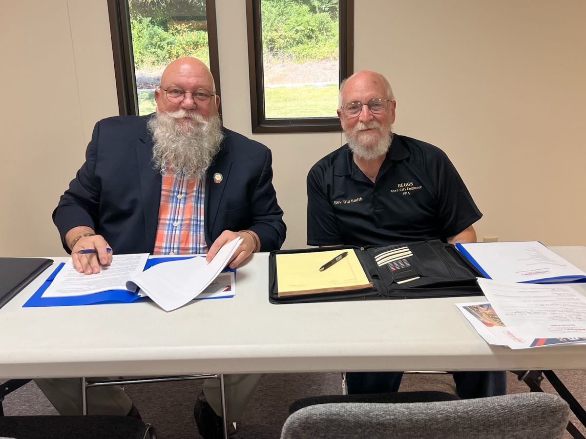Mayor Roger and City Engineer Bill Smith